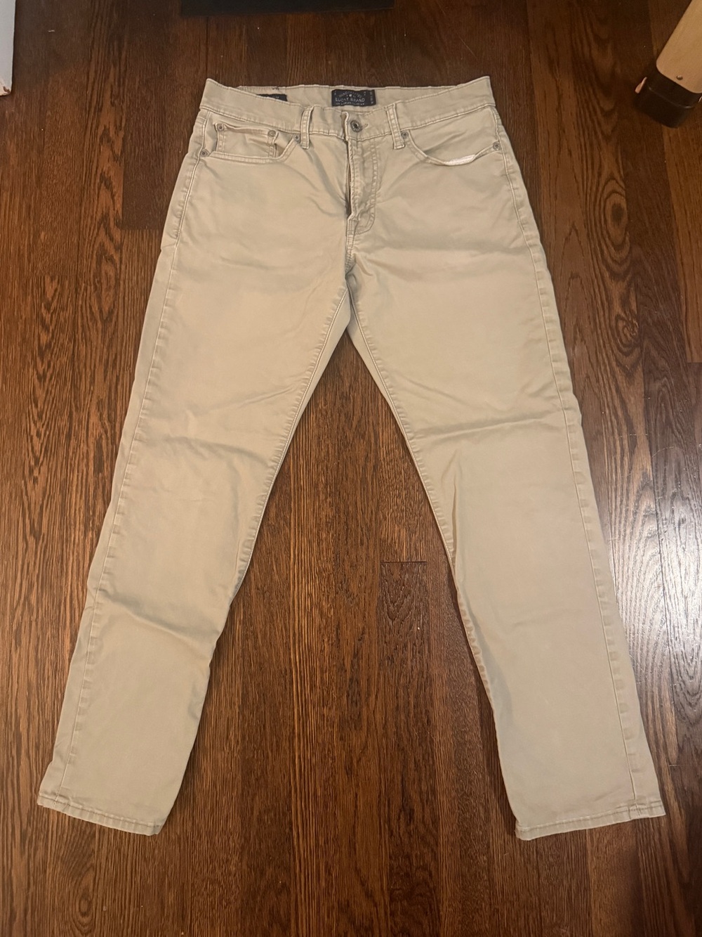 Lucky Brand Heritage Slim Khakis 30l 30w